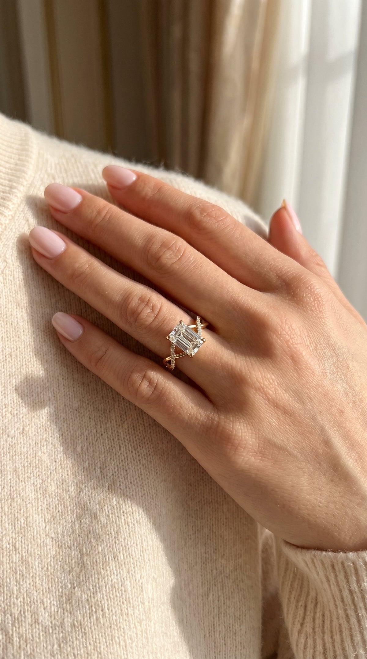Pure Flow Emerald Ring, view 2