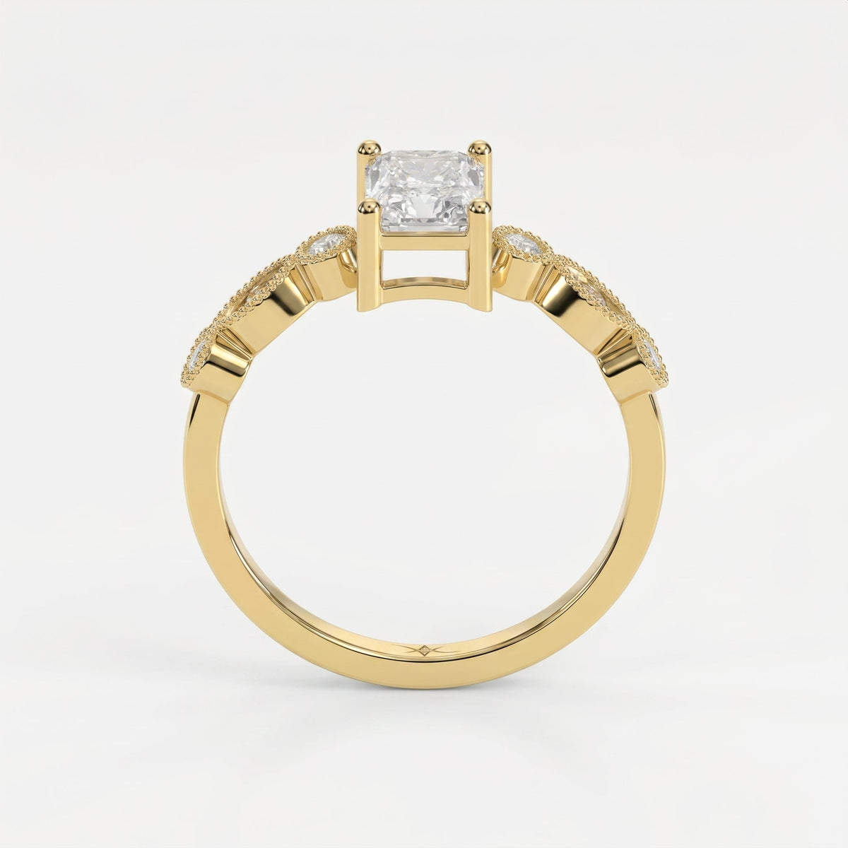Antique Line Emerald Ring, view 7