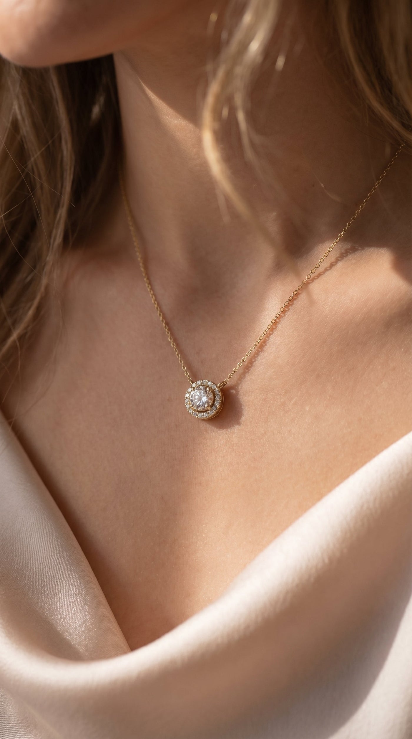 Round Shape Diamond and Side Stone Halo Design Necklace, view 2