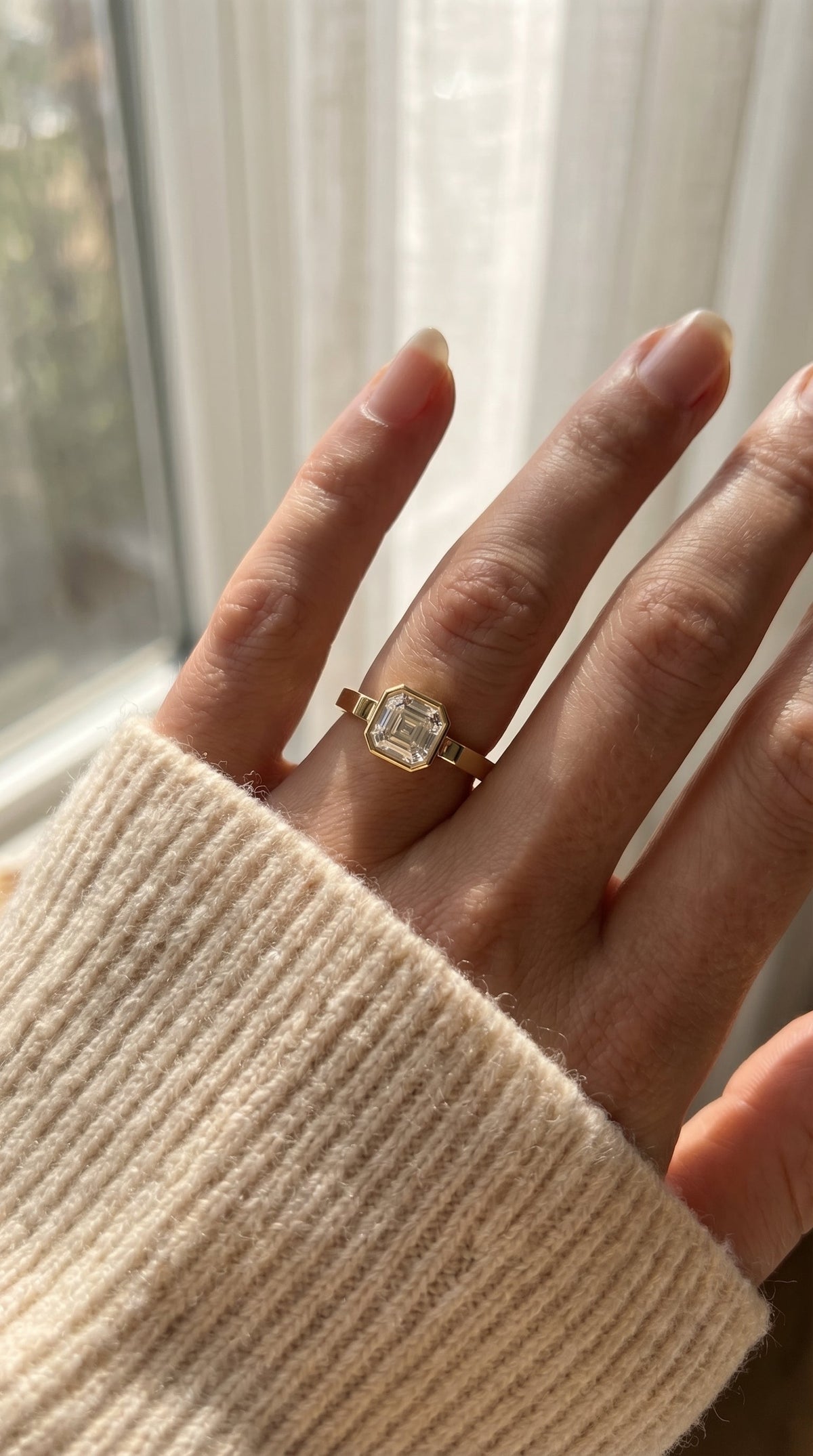 The Aurelia Half-Bezel Ascher Ring, view 2