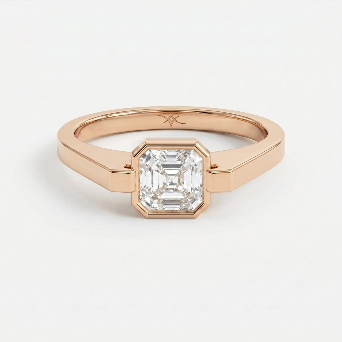 The Aurelia Half-Bezel Ascher Ring, view 7