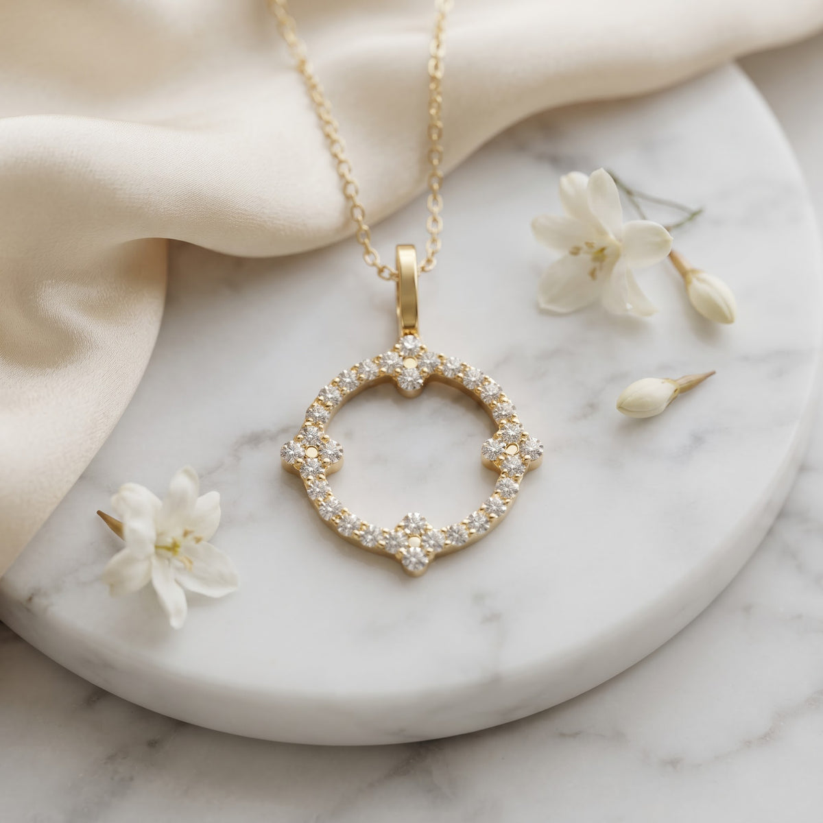 Lab Grown Round Diamond Oval Pendant Necklace, image 4