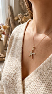 Round Diamond Starfish Embrace Pendant Necklace, view 2