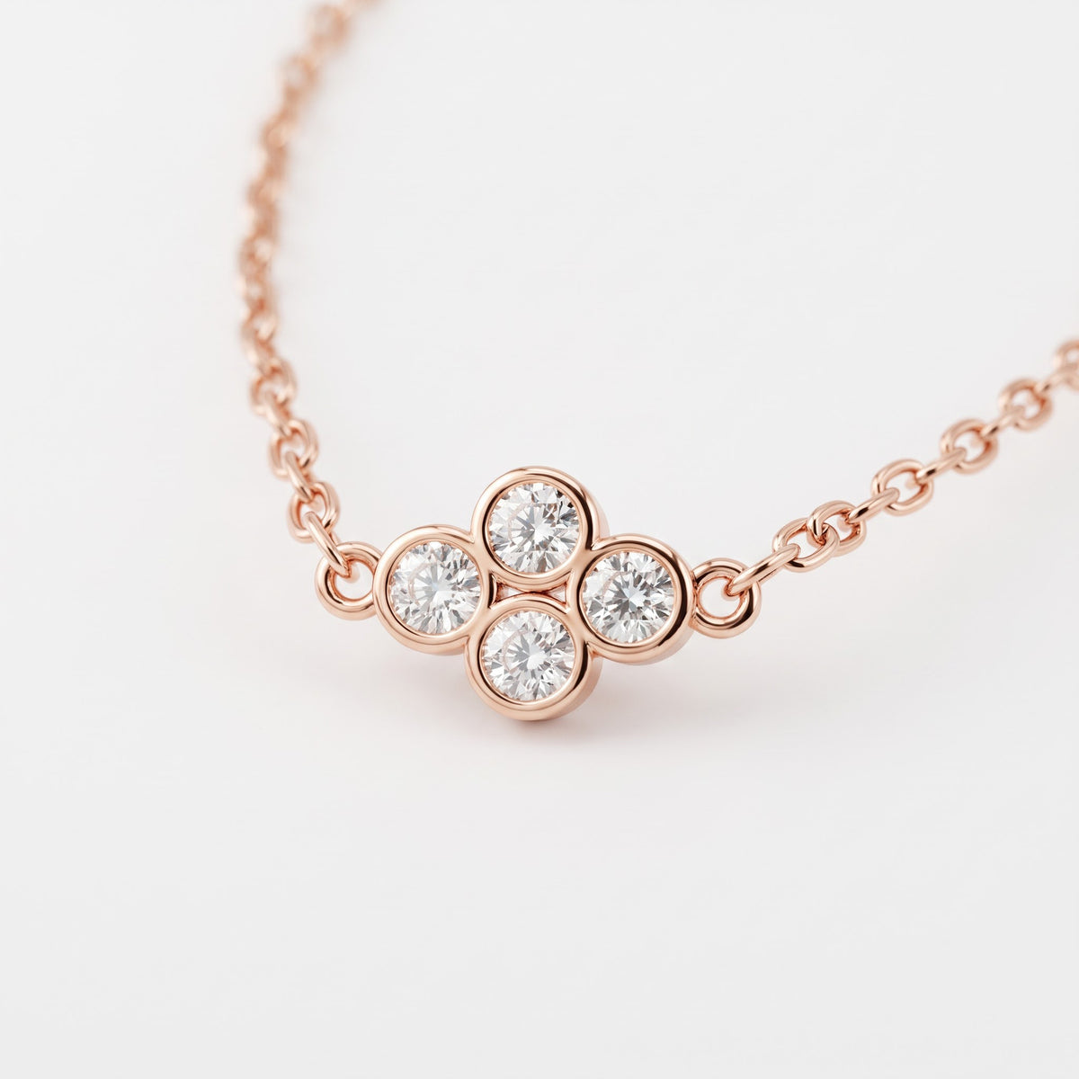 Round Diamond Clover Pendant Necklace