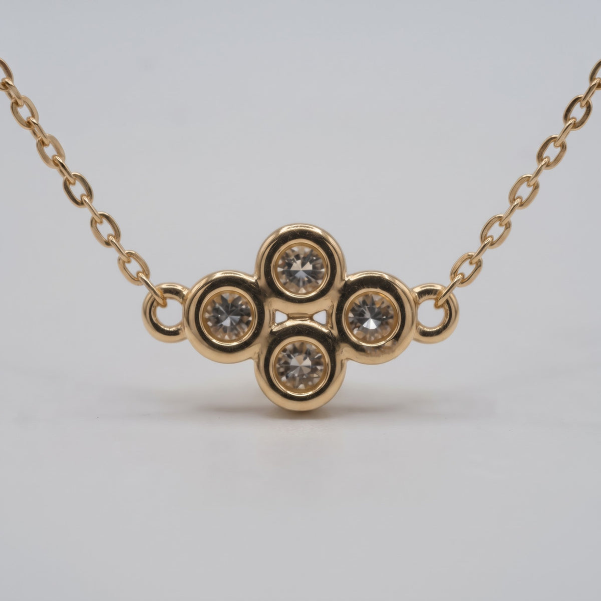 Round Diamond Clover Pendant Necklace, image 4