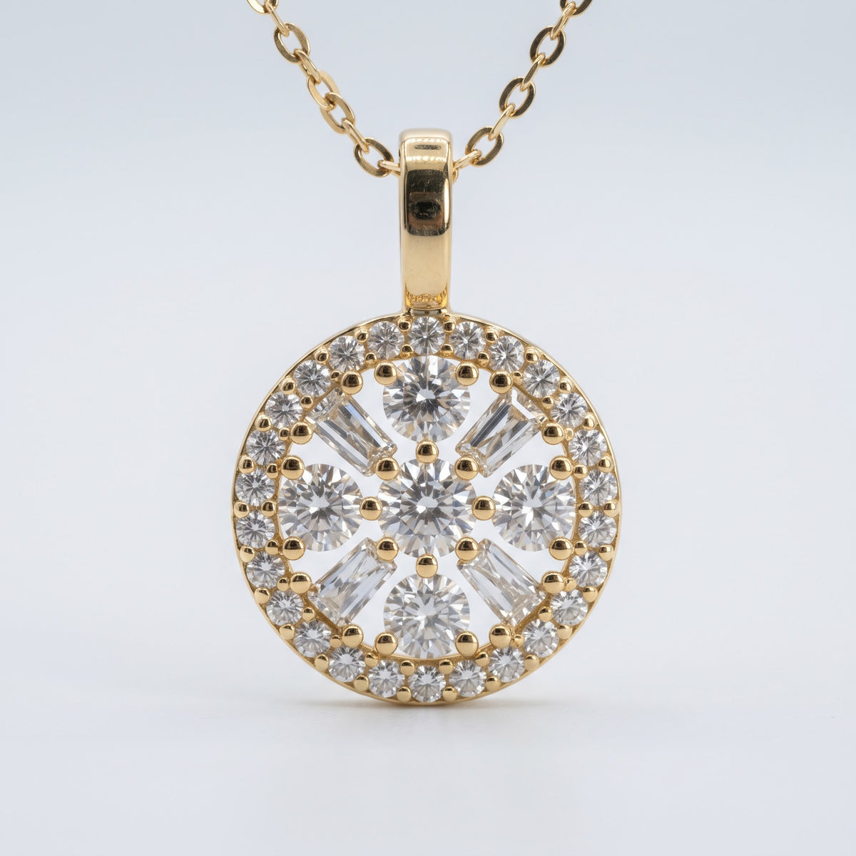 Round Diamond Cluster Halo Pendant Necklace, image 3